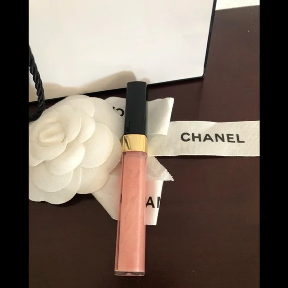 Chanel Glossimer Lip Gloss Pink Crystal #187 - Picture 3 of 5